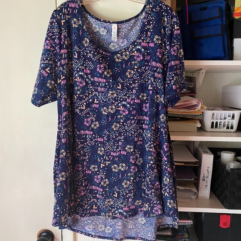 LulaRoe Perfect T 2XL